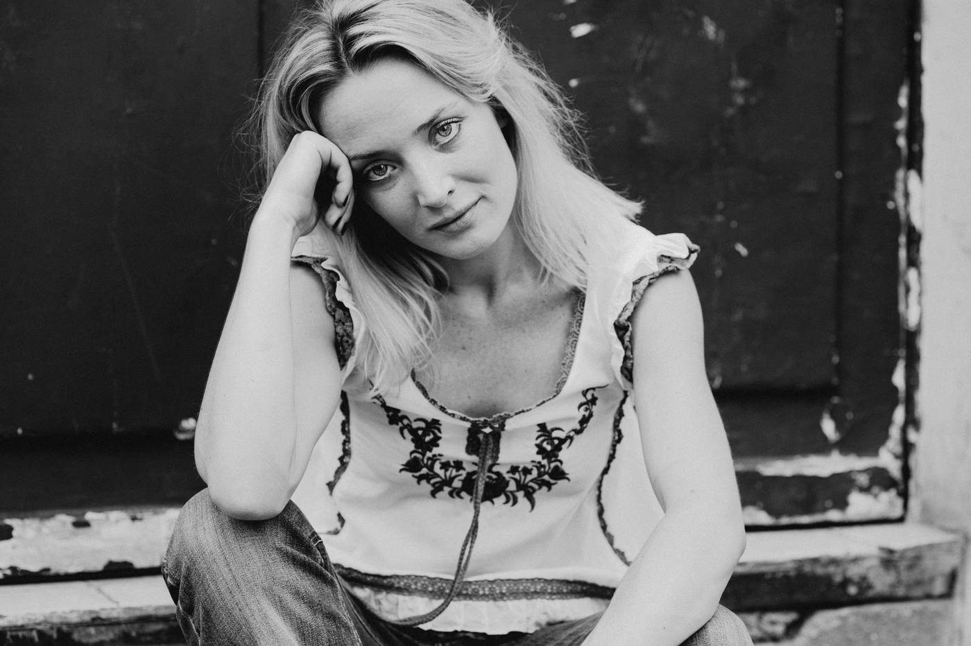 Portrait de la comédienne Caroline Besson