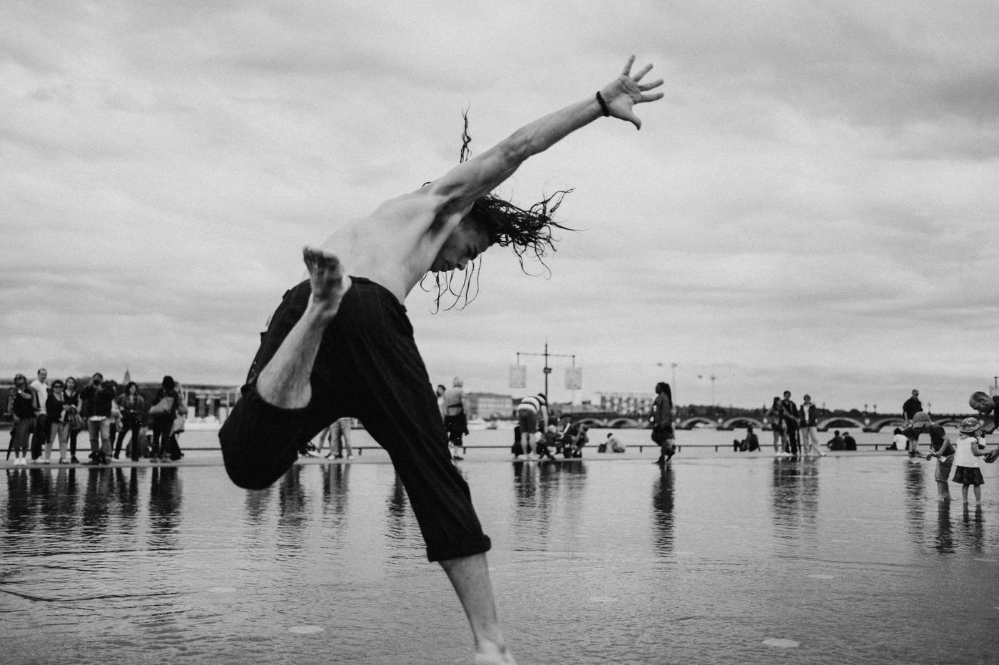 Bordeaux, danse sur le miroir d'eau