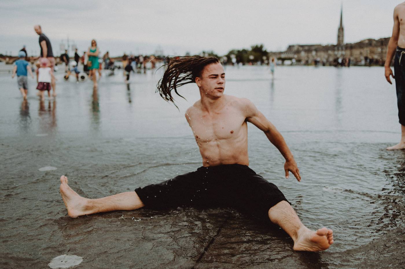 Bordeaux, danse sur le miroir d'eau